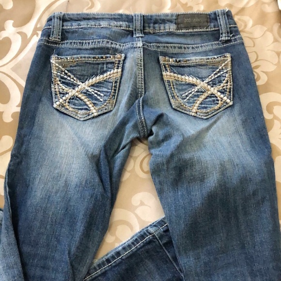 Jeans - Picture 2 of 2